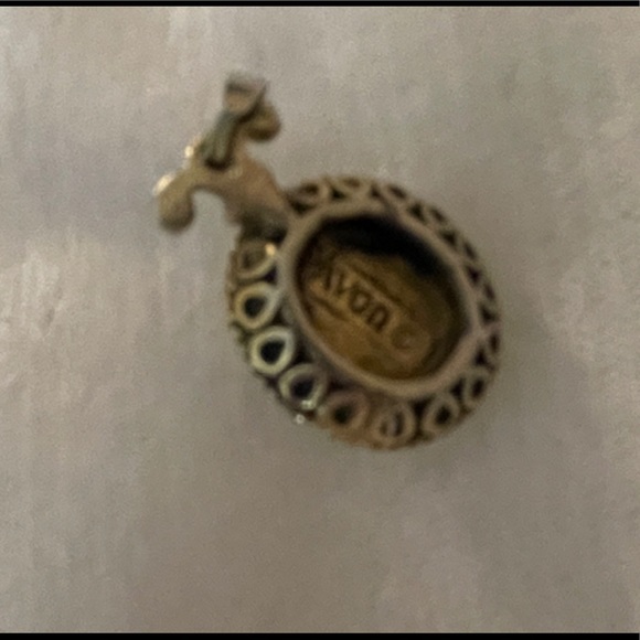 Avon Ring & Matching Pendant - Picture 2 of 10